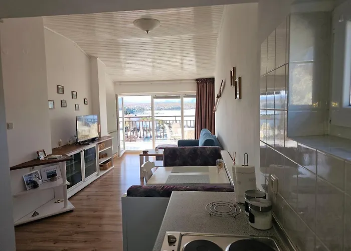 Gordana's Place With A Sea View Apartman Malinska
